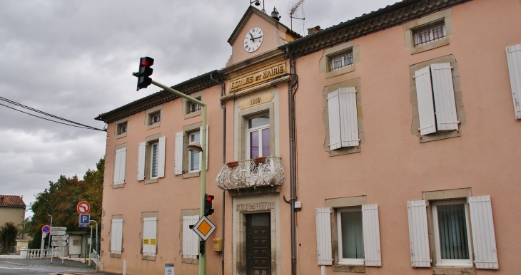 écoles et Mairie - Valdurenque