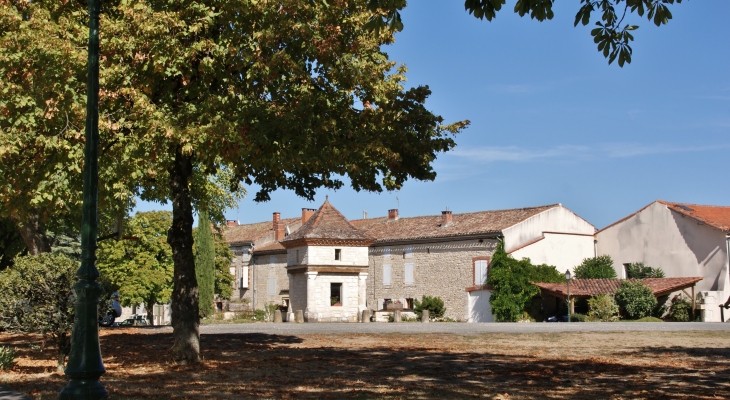  - Villeneuve-sur-Vère