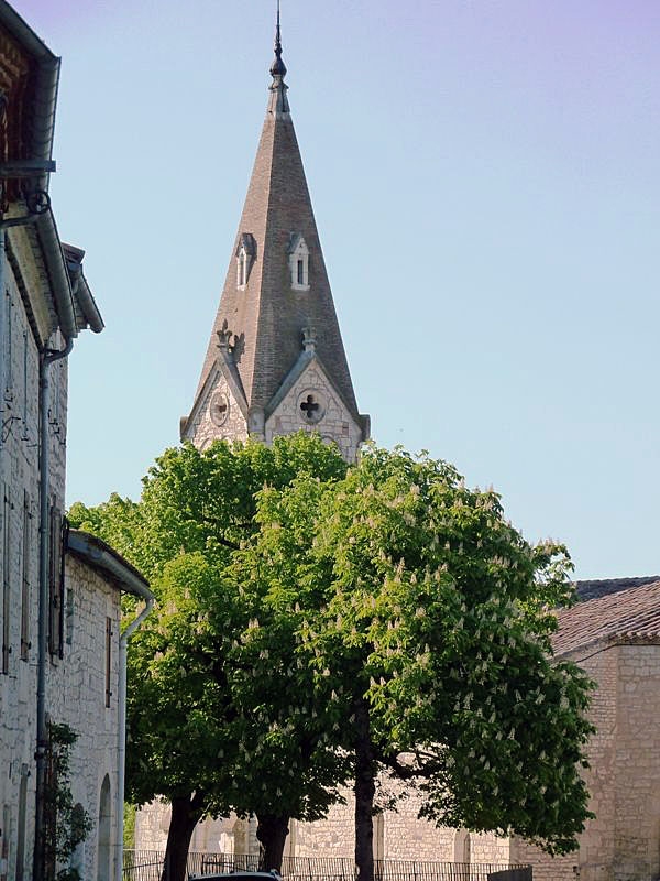 Vue sur le clocher - Villeneuve-sur-Vère