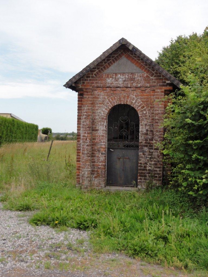 Anor aux 60 chapelles: chapelle N.D. de Walcourt (circuit chapelles)