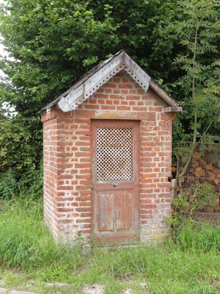 Anor aux 60 chapelles:chapelle, extérieur, ruelle Vitou