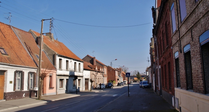  - Aubry-du-Hainaut