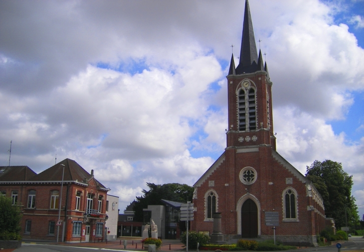 Mairie et Eglise - Avelin