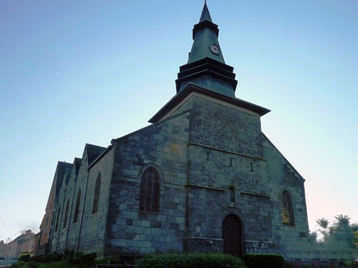 L'église - Avesnelles