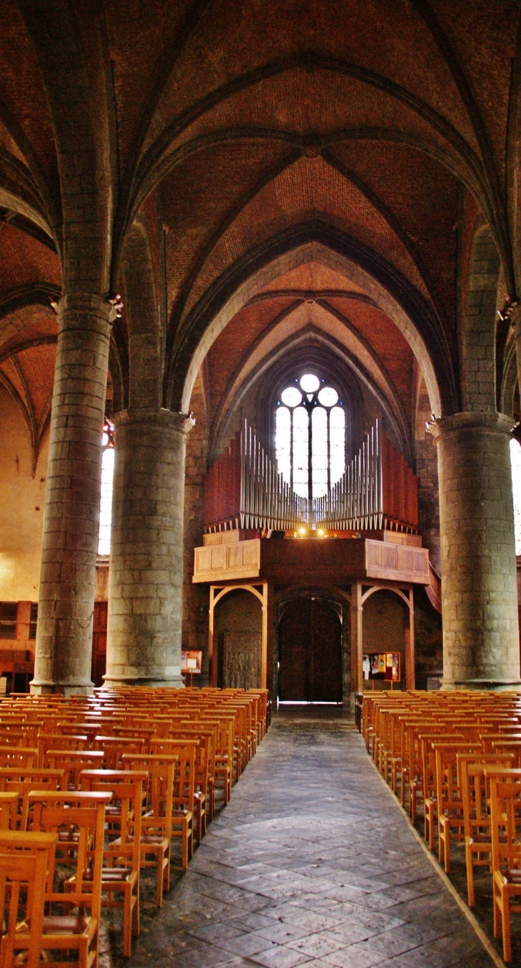  Collégiale Saint-Nicolas - Avesnes-sur-Helpe