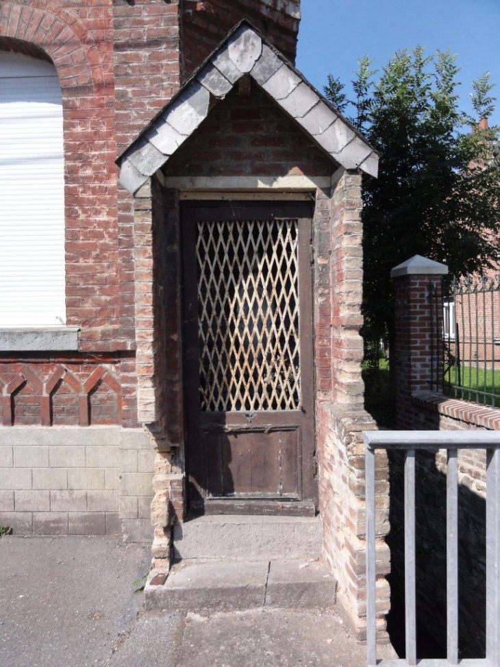 Avesnes-sur-Helpe (59440) chapelle Notre Dame du Rosaire, D951 