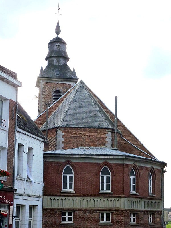 Le chevet de l'église - Bavay