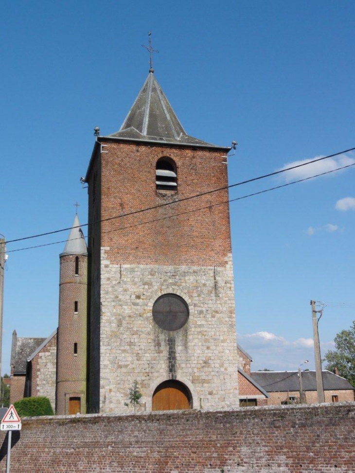 Beaudignies (59530) église Saint-Étienne, fortifiée