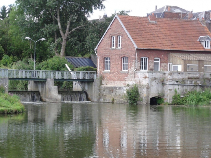 Berlaimont (59145) moulin sur la Sambre