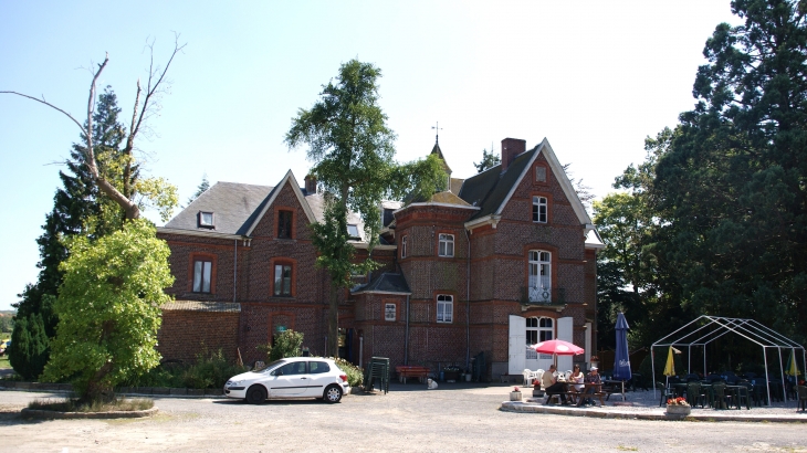 !Château de Berthen