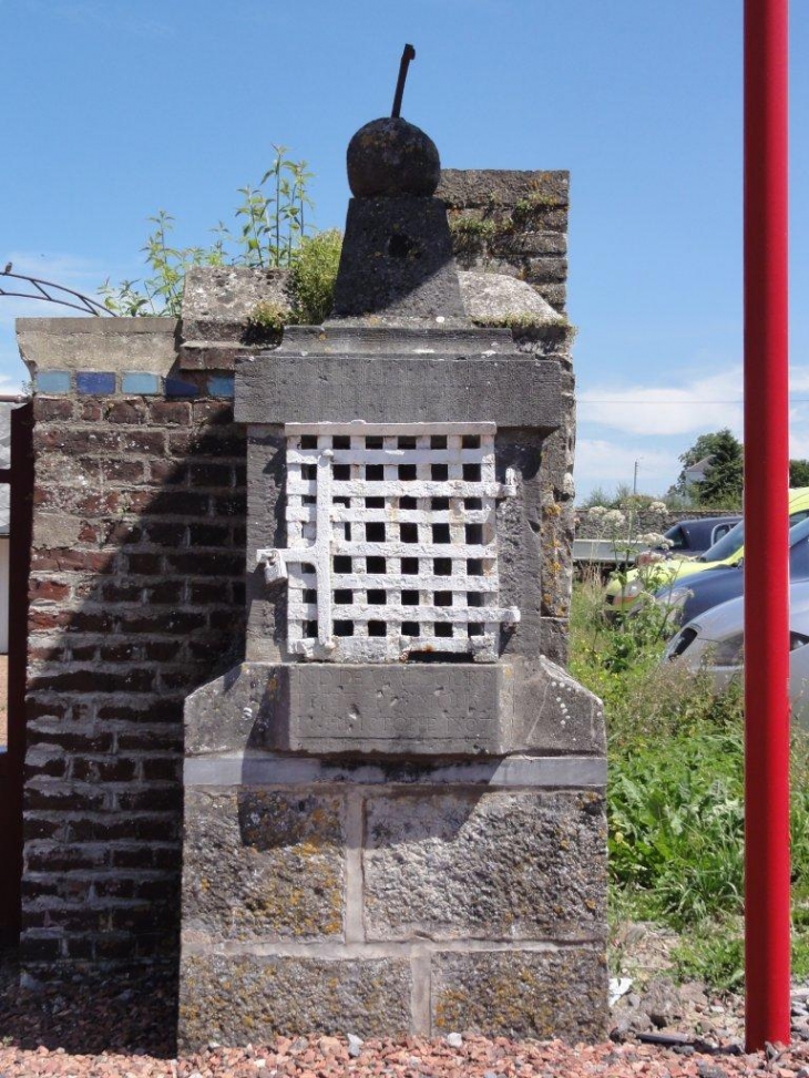 Beugnies (59216) chapelle Notre Dame de Walcourt