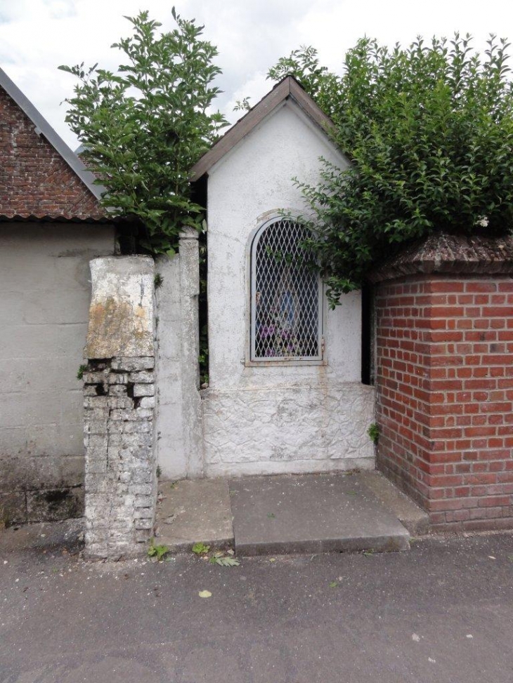 Bousies (59222) chapelle blanche