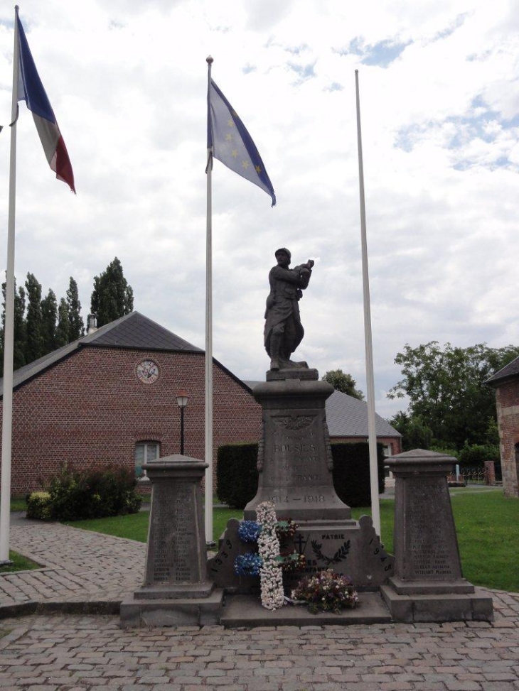 Bousies (59222) monument aux morts