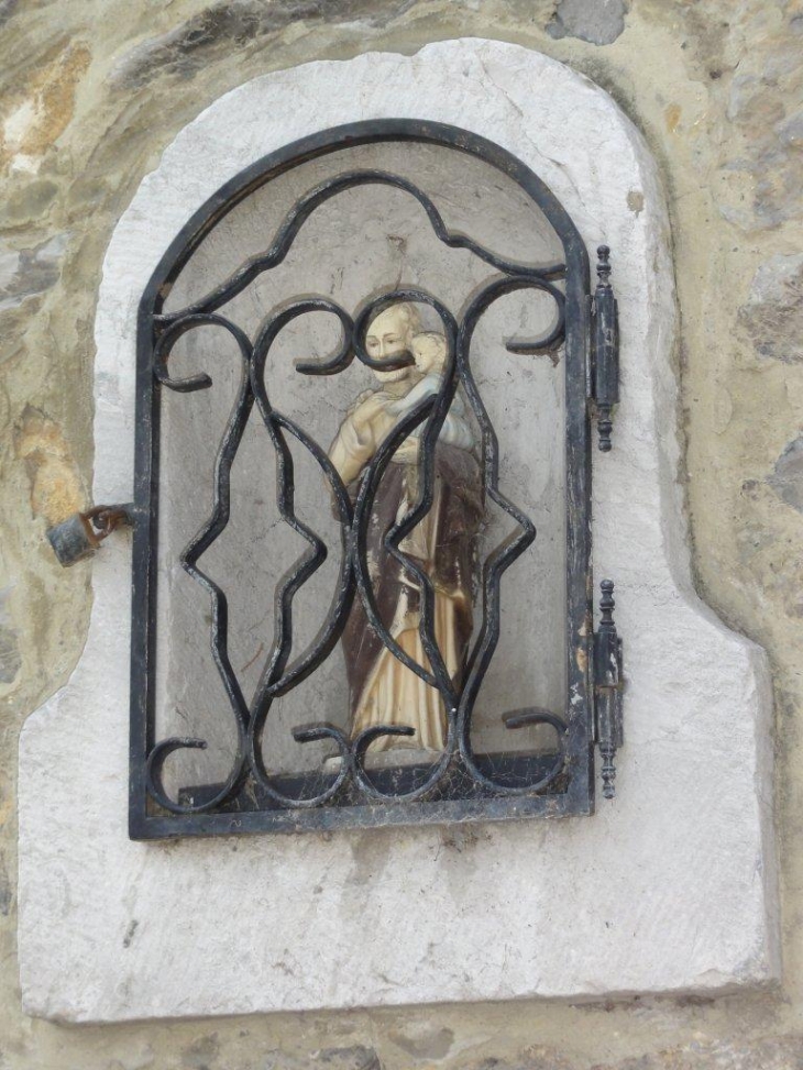 Bousignies-sur-Roc (59149) chapelle-niche Saint Antoine de Padoue