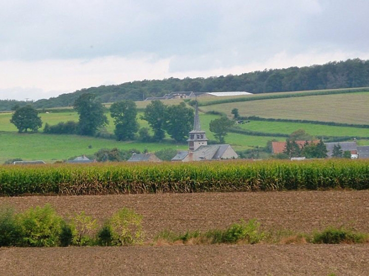 Vue sur le village - Bousignies-sur-Roc