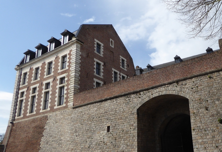 Le palais de justice - Cambrai