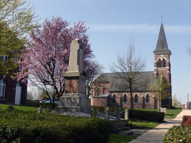 Vers l'église - Cantaing-sur-Escaut