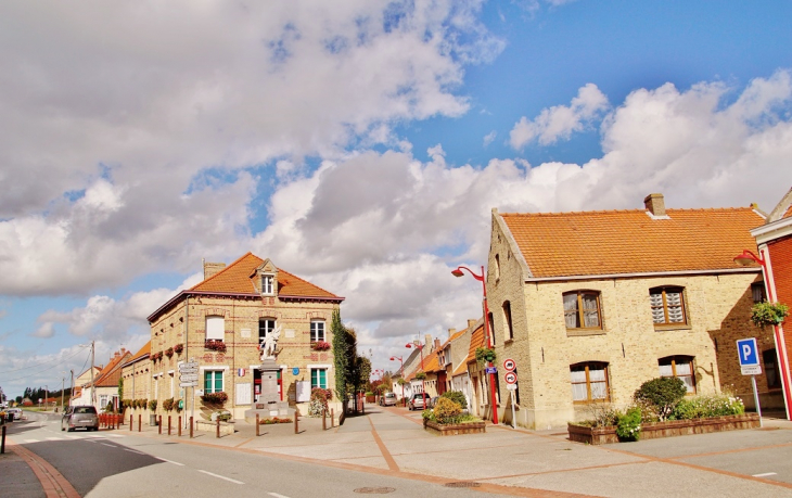 La Commune - Cappelle-Brouck