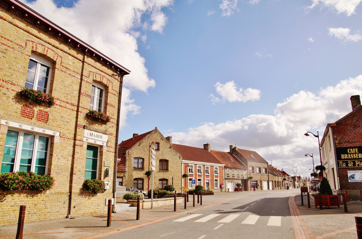 La Commune - Cappelle-Brouck