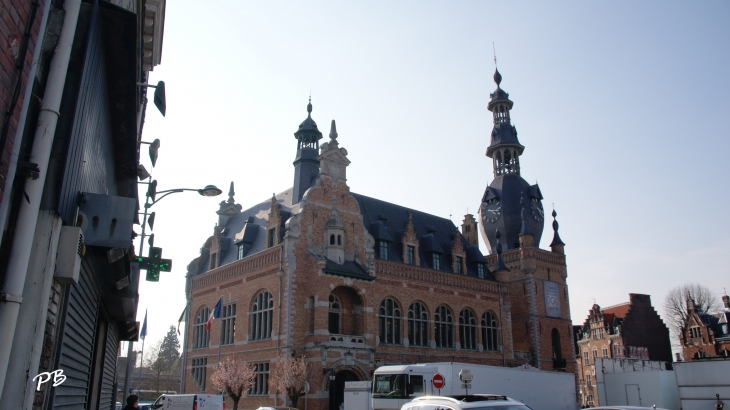 Hotel de Ville - Comines