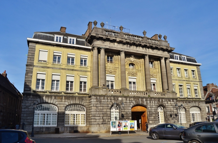 La Mairie - Condé-sur-l'Escaut