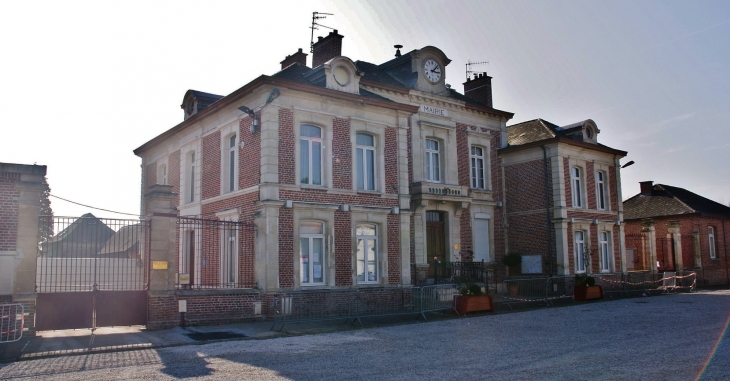 La Mairie - Curgies