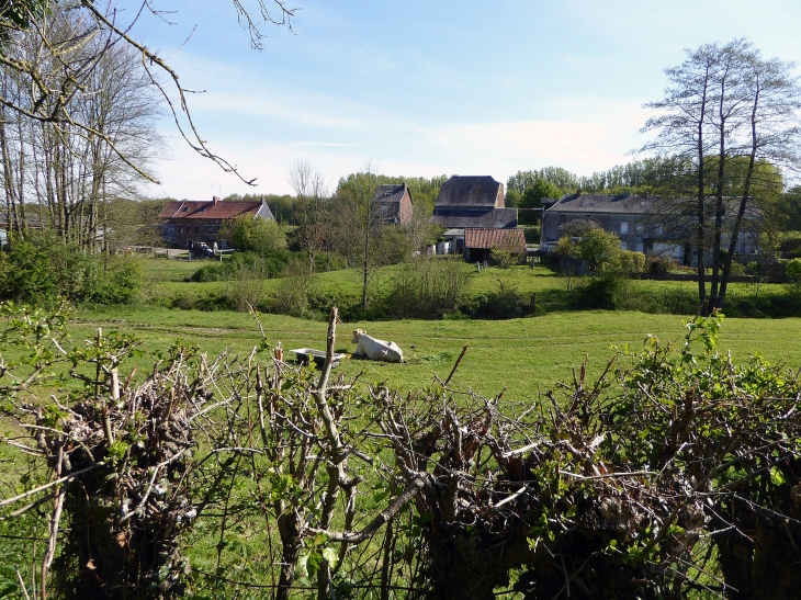 Ferme dans le bocage - Dimont