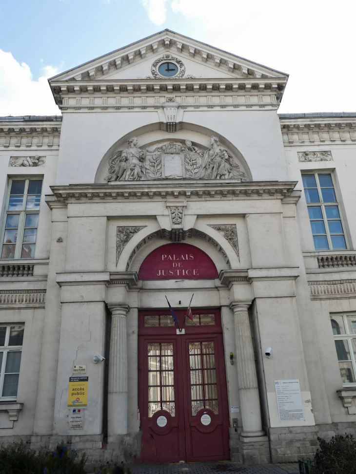 Le palais de Justice - Douai