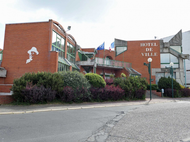 L'hôtel de ville - Douchy-les-Mines