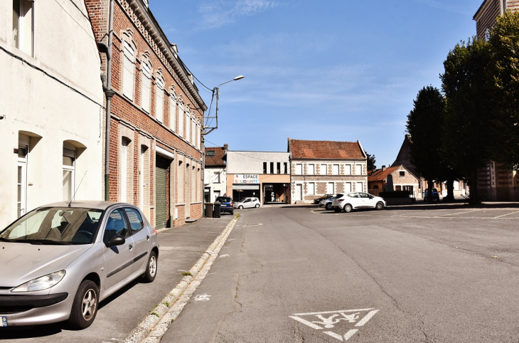 La Commune - Douchy-les-Mines