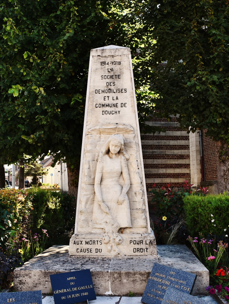 Monument-aux-Morts - Douchy-les-Mines