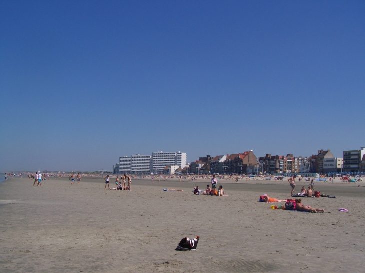 Malo-les-Bains ( Plage de Dunkerque )