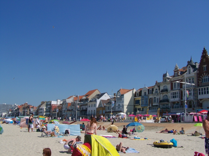 Malo-les-Bains ( Plage de Dunkerque )