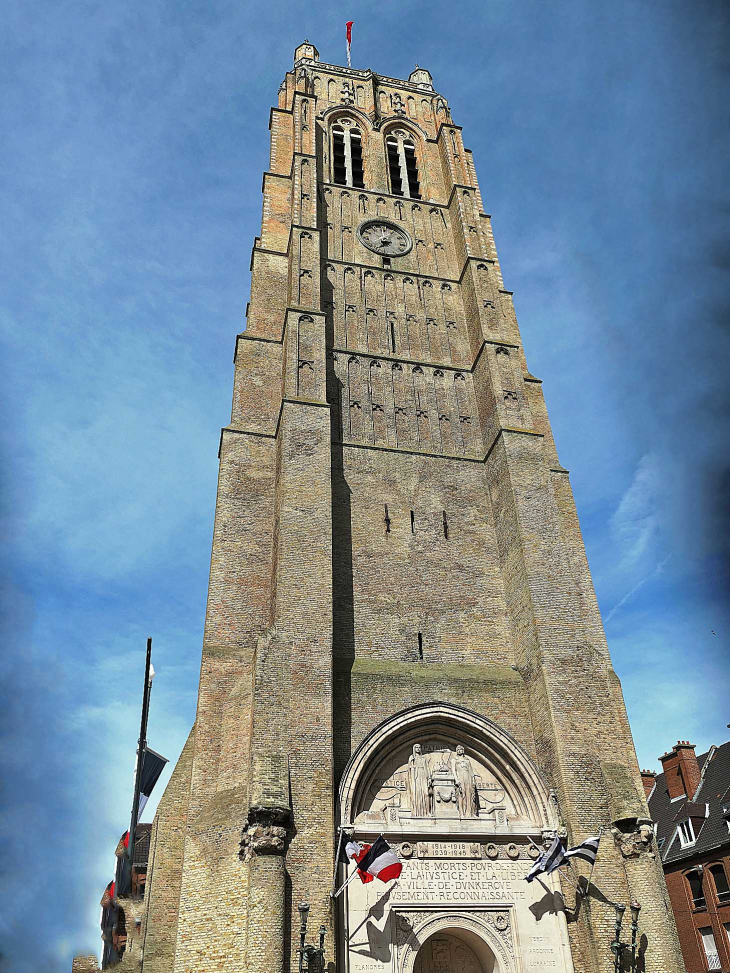 Le beffroi de l'église Saint Eloi - Dunkerque