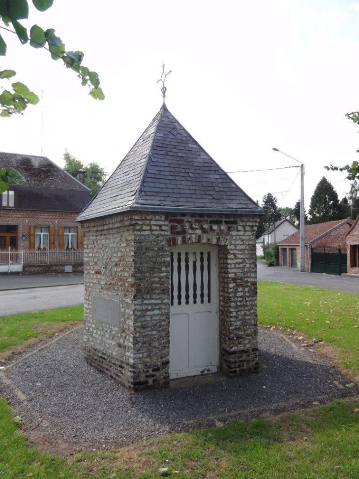 Englefontaine (59530) chapelle Place Jeanne d'Arc