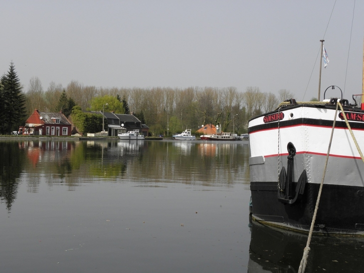 Le Bassin Rond - Estrun