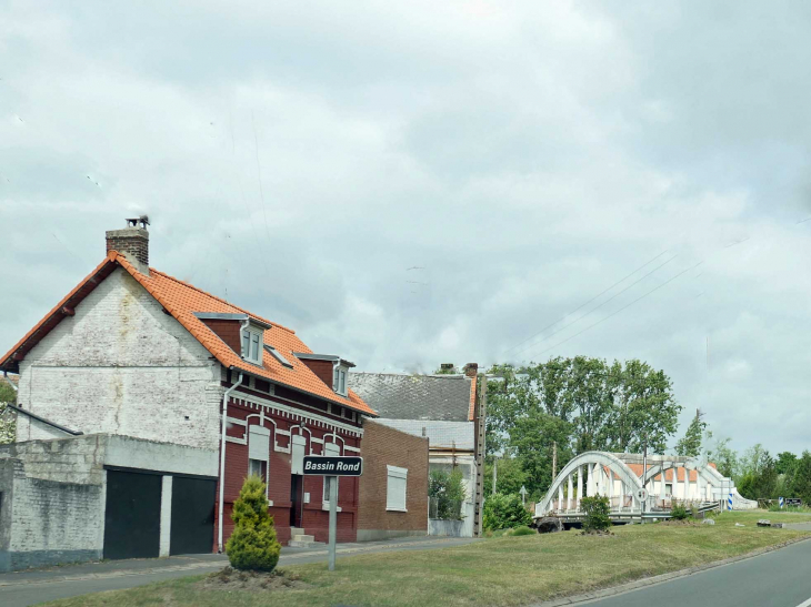 Lieu-dit Le bassin rond - Estrun