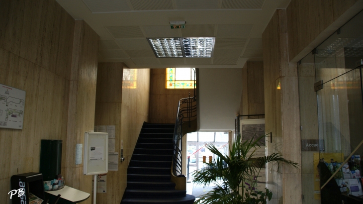 Hall d'entrée de la Mairie - Faches-Thumesnil