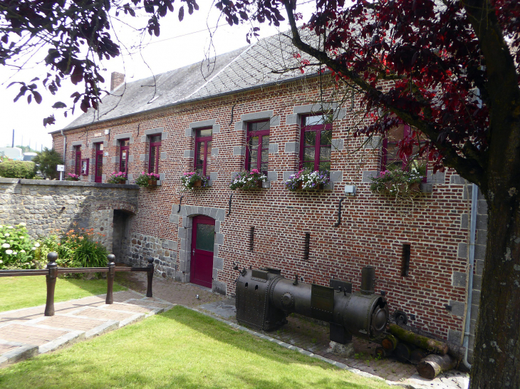 Le musée des Bois Jolis - Felleries