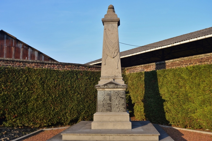 Monument aux Morts - Fenain