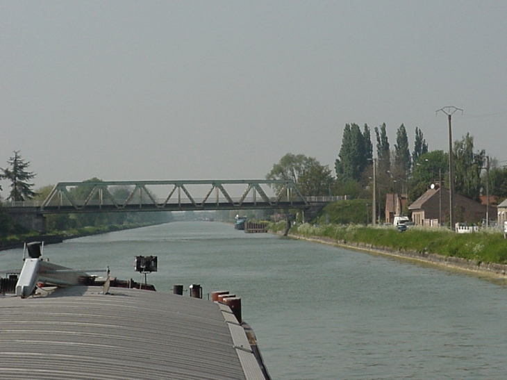 Le pont de Férin