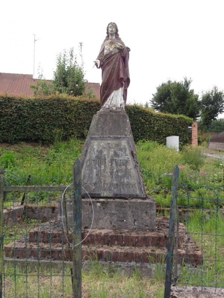 Ferrière-la-Petite (59680) statue de Sacré Coeur