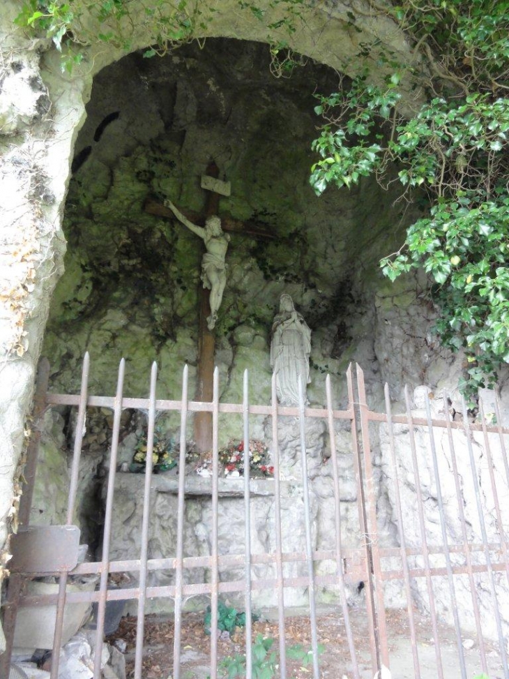 Fourmies (59610) grotte de Lourdes