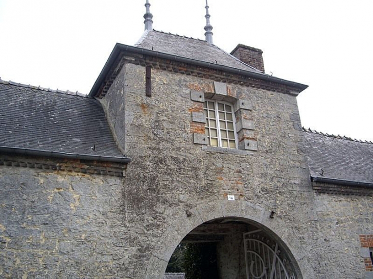 Entrée de ferme - Glageon