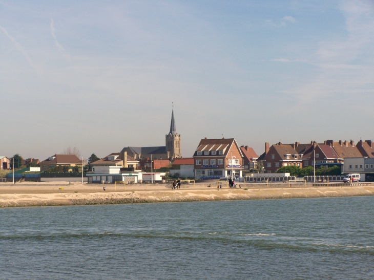 Petit-Fort-Philippe  ( Plage de Gravelines )  