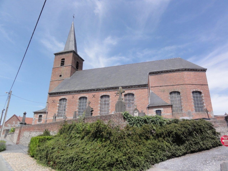 Gussignies (59570) église Saint Médard (1772) 