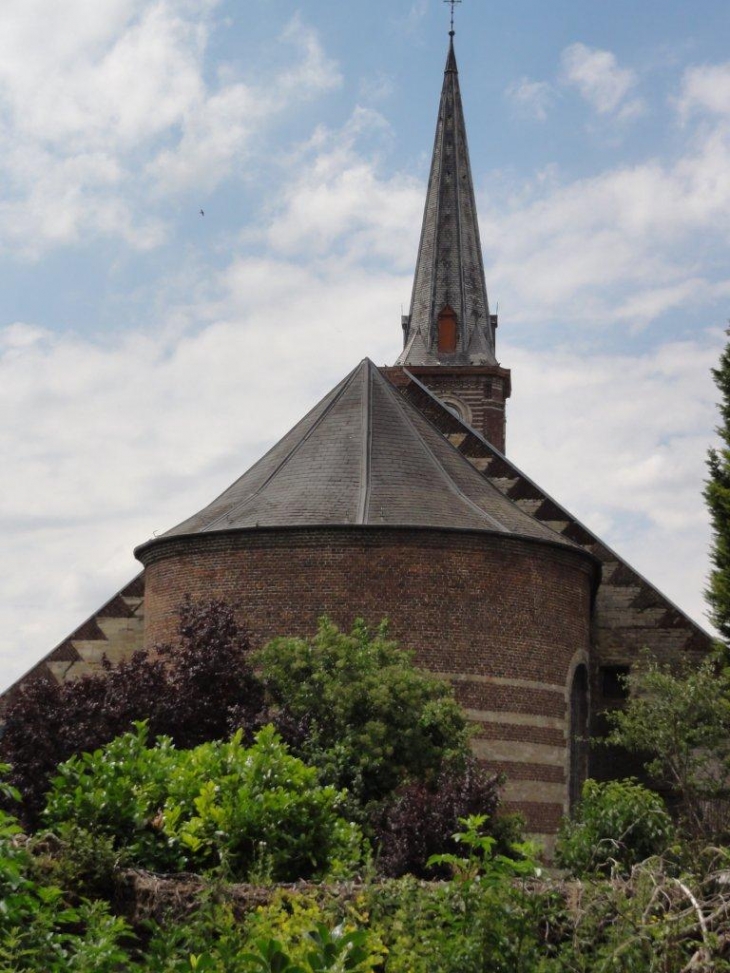 Haspres (59198) église Sts Hugues et Achard