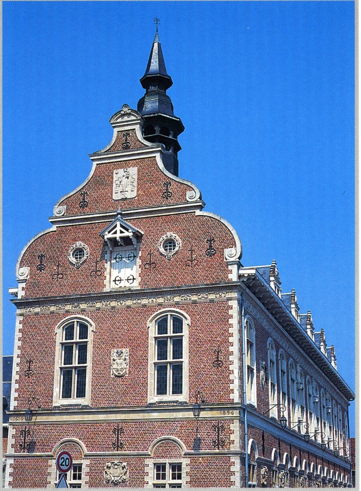 Le Musée (carte postale de 1990) - Hazebrouck