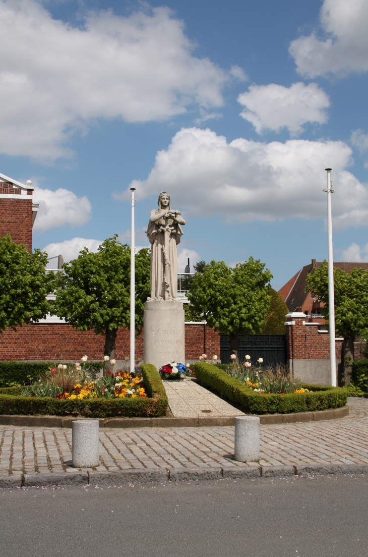 La Ville ( Statue ) - Hazebrouck