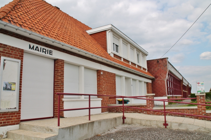 Boësghem commune D'Hazebrouck( La Mairie )